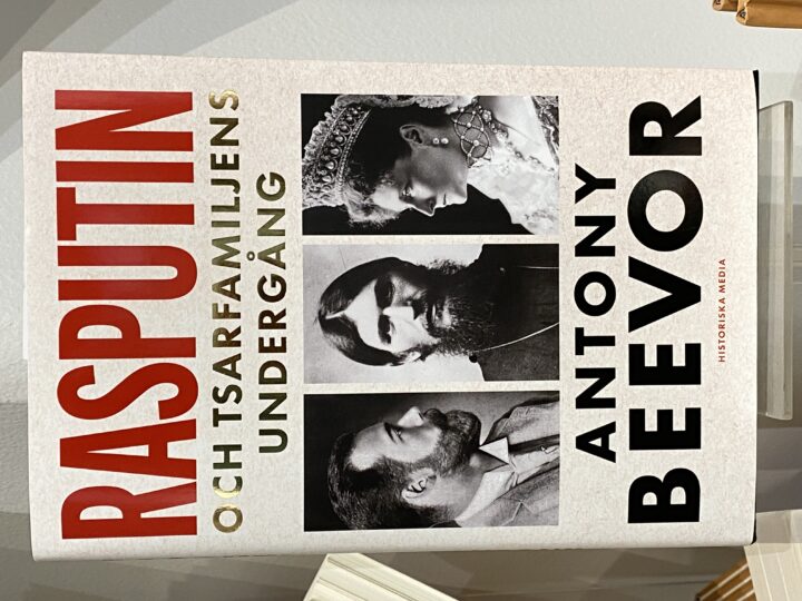 Antony Beevor: Rasputin och tsarfamiljens undergång